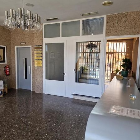 Hostal La Canada Segoviana Valmojado Buitenkant foto